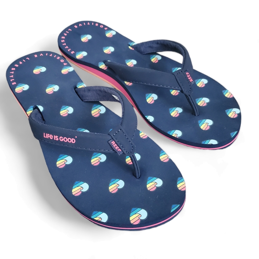 Reef "Life Is Good" cute heart / rainbow flip flops / thongs / sandals s…